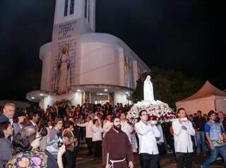 Sem prociss&atilde;o pela 2&ordf; vez, igreja celebra 60 anos pedindo fim da pandemia 