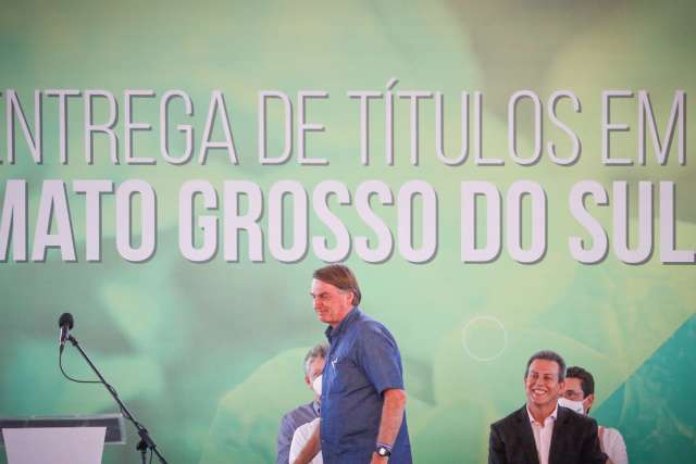 Bolsonaro diz que Lula s&oacute; ganha em 2022 se for por &quot;fraude&quot;