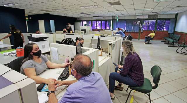 Mutir&atilde;o para renova&ccedil;&atilde;o de CNH vai at&eacute; 16h30 no Detran