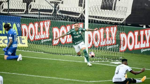 Palmeiras vence o Corinthians por 2 a 0 e garante vaga na final do Paulist&atilde;o 