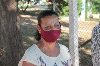 Dona Mauriza foi ao Guanandizão se imunizar neste manhã (Foto: Marcos Maluf)