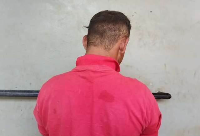 Homem furta pres&iacute;dio para ser preso de novo e reencontrar marido
