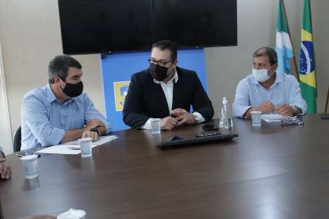 Ordem &eacute; acelerar obra do Hospital Regional, afirma Eduardo Riedel