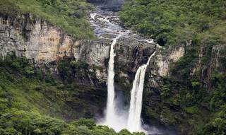 Cachoeira no Parque Nacional da Chapada dos Veadeiros, em Alto Paraíso de Goiás (Foto: Reprodução)