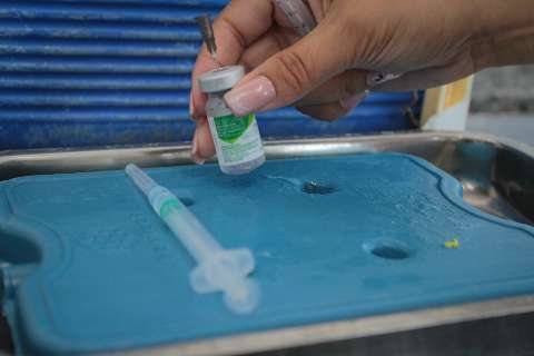 Com 21% da meta alcançada, vacinação contra gripe está disponível em 14 postos