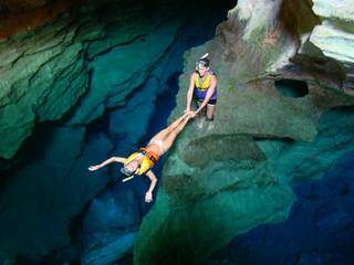 A Chapada Diamantina é lugar para se aventurar entre cachoeiras, montanhas, trilhas desafiadoras, grutas e banhos inesquecíveis no interior da Bahia (Foto: Reprodução)