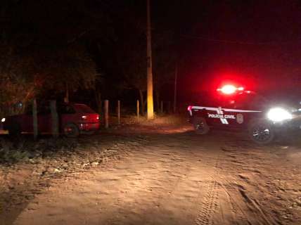 Tr&ecirc;s s&atilde;o presos suspeitos de terem matado homem com tiro na cabe&ccedil;a 