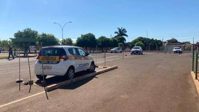 Detran suspende provas pr&aacute;ticas ap&oacute;s examinador testar positivo para covid