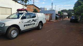 Viaturas no local onde homem foi baleado em confronto com policiais (J.C. Escabora/Itaporã News)