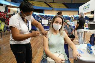 Vacina&ccedil;&atilde;o contra covid em gestantes ocorrer&aacute; em 7 locais nesta sexta