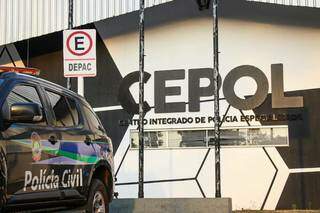 Golpistas clonam cheque de empresária e sacam mais de R$ 72 mil Golpistas clonam cheque de empresária e sacam mais de R$ 72 mil