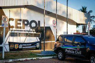 Durante assalto, ladrão ameaça vítima e é amarrado por moradores Durante assalto, ladrão ameaça vítima e é amarrado por moradores