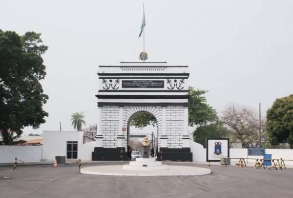 Marinha vai apurar participa&ccedil;&atilde;o de militares em festa clandestina 