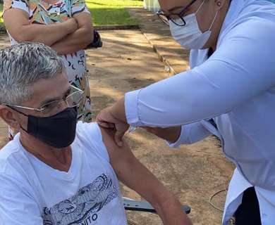 Mutirões no fim de semana imunizam 1.110 pessoas contra a covid-19