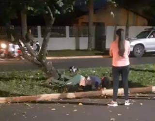 Jovem cai de moto em cruzamento e morre aos 20 anos 