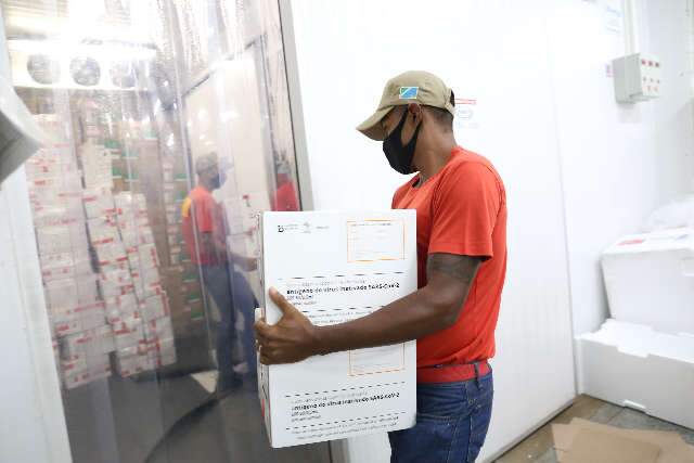 Campo Grande recebe 4 mil doses de Coronavac