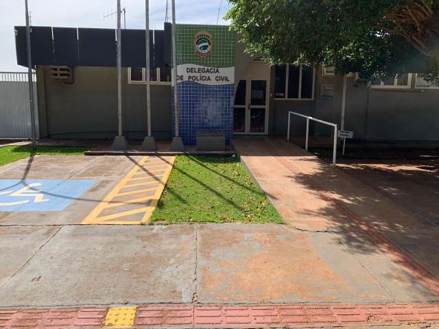 Para defender m&atilde;e de agress&atilde;o, adolescente de 13 anos esfaqueia o pr&oacute;prio pai 