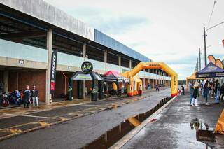 Autódromo na saída para Três Lagoas durante prova de motovelocidade no fim de semana (Foto: Arquivo/Campo Grande News)