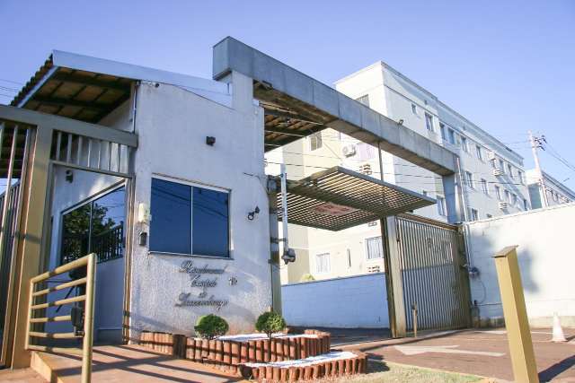 Em opera&ccedil;&atilde;o, PF cumpre mandado em condom&iacute;nio, prende um e apreende carro 
