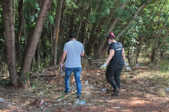 Fam&iacute;lia de homem sumido em 2020 reconhece camiseta encontrada junto a ossada 