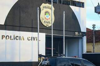Ladrão "troca" garrafa de bebida por moto durante assalto Ladrão "troca" garrafa de bebida por moto durante assalto