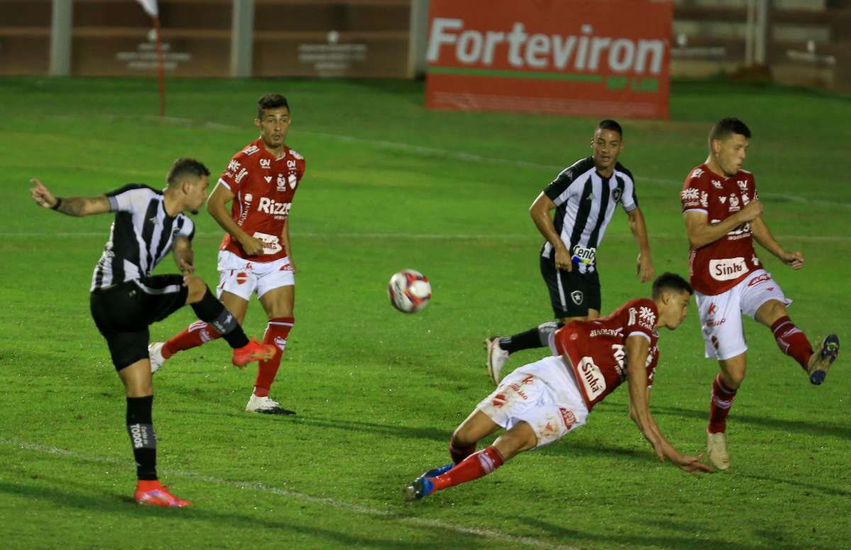 Botafogo Nao Aproveita Expulsao E So Empata Com O Vila Nova Esportes Campo Grande News