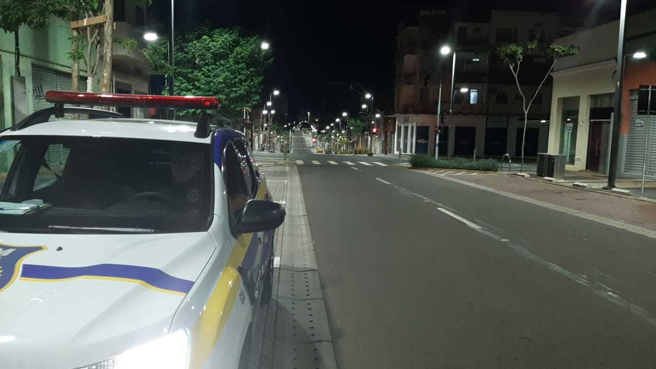 Equipe da Guarda Civil Metropolitana da 14 de julho. Toque de recolher em Campo Grande acontece das 21 horas às 5 horas, todos os dias (Foto: Divulgação)