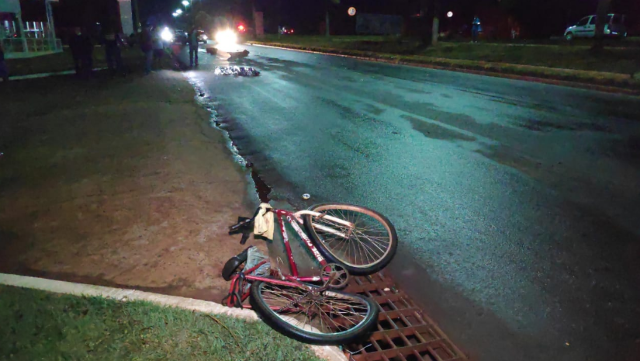 Na contram&atilde;o, ciclista de 68 anos morre ao ser atingido por carro