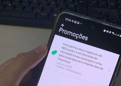 Veja como garantir corrida gr&aacute;tis da Uber at&eacute; pontos de vacina&ccedil;&atilde;o