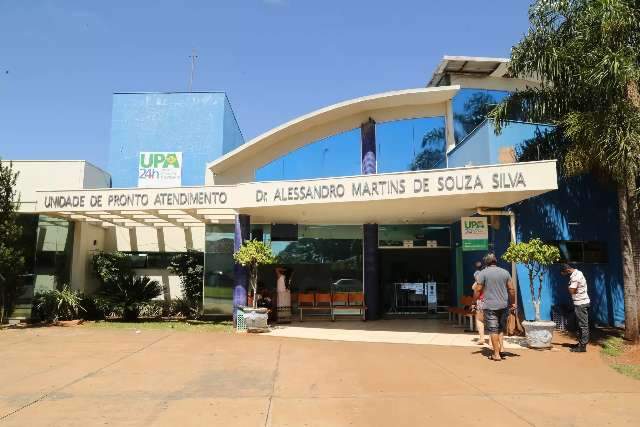 Com filho internado, mas sem UTI para m&atilde;e, mulher denuncia prioridade aos jovens