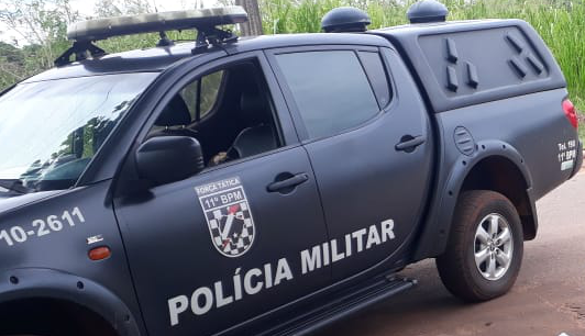 Ao fim de festa mulher tenta jogar cadeira em PM e &eacute; ferida com bala de borracha