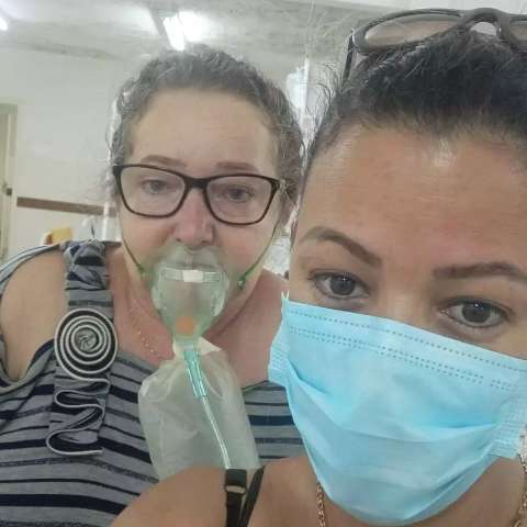 Caos na sa&uacute;de obriga fam&iacute;lia a comprar at&eacute; sonda para paciente intubada em UPA