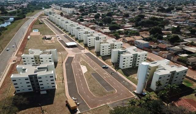 Dois ministros entregam 448 moradias no Aero Rancho nesta sexta