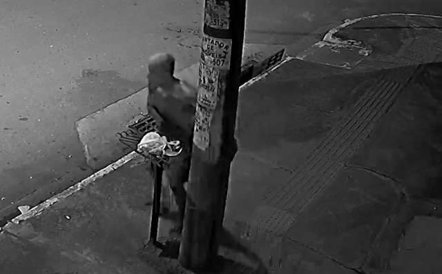 Flagrado saindo de bueiro atacou motorista e tentou roubar Corolla