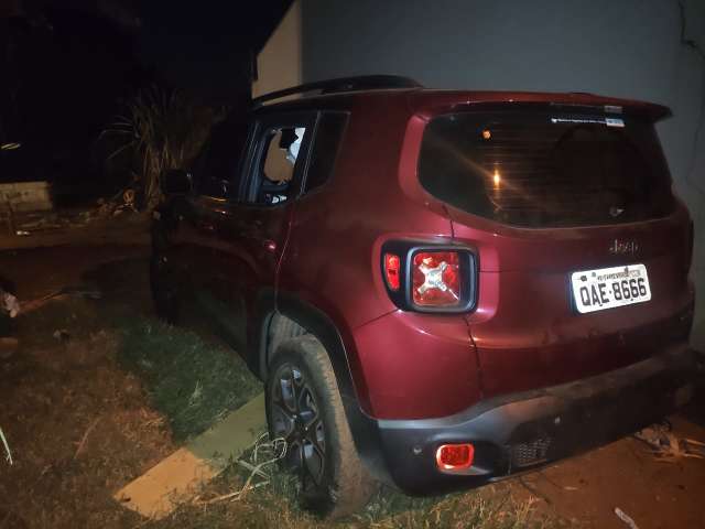 Dupla que usava Jeep para assaltos em supermercados &eacute; presa