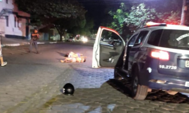 Passageiro de motocicleta que fugia da pol&iacute;cia morre em acidente 