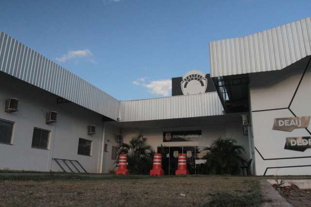 Morador de rua &eacute; espancado &quot;do nada&quot; por quarteto no Tiradentes 