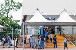 Prédio na avenida Calógeras foi isolado e higienizado como parte do protocolo de segurança (Foto/Arquivo: Henrique Kawaminami)