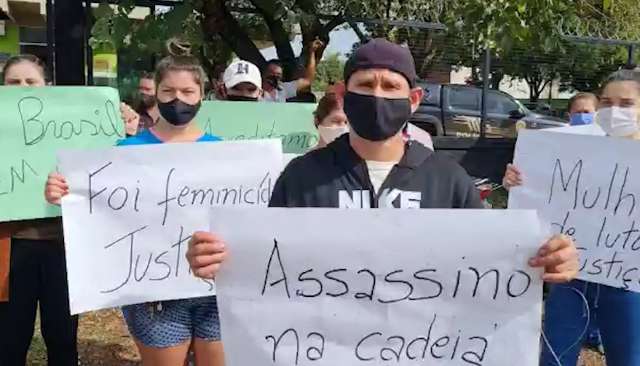 Sob protesto, pol&iacute;cia indicia assassino de m&atilde;e e filha por duplo feminic&iacute;dio