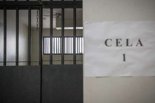 Engenheiro que tentou impedir mulher de denunci&aacute;-lo vai parar na &ldquo;Superm&aacute;xima&rdquo;