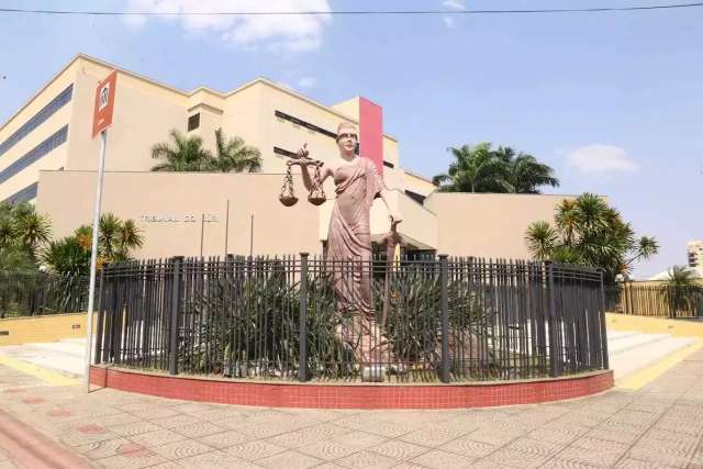 Acusado de estuprar enteada, pai consegue na Justi&ccedil;a direito de ver filho
