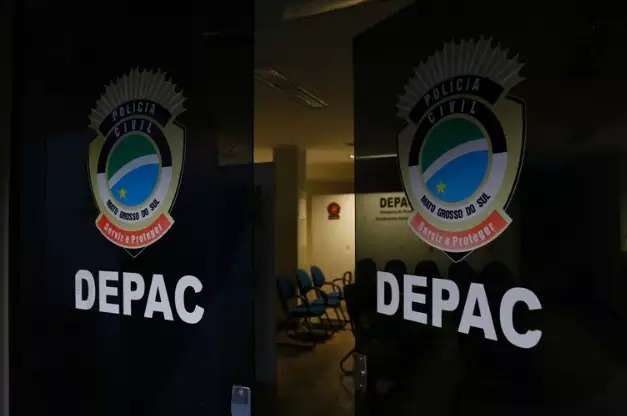 Idoso &eacute; espancado e roubado ao negar programa por R$ 10