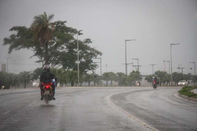 Novo alerta para temporal aponta risco de queda na temperatura