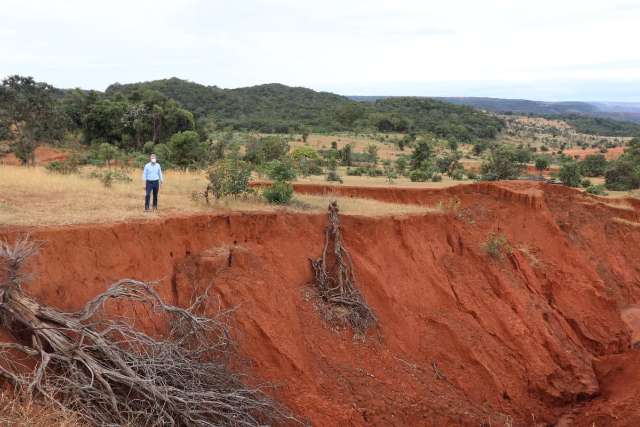 Governo apresenta projeto para revitaliza&ccedil;&atilde;o do solo e bacia do Taquari