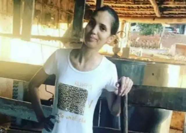 Esposa de homem morto em ataque a tiros pode ter sido levada por pistoleiros 