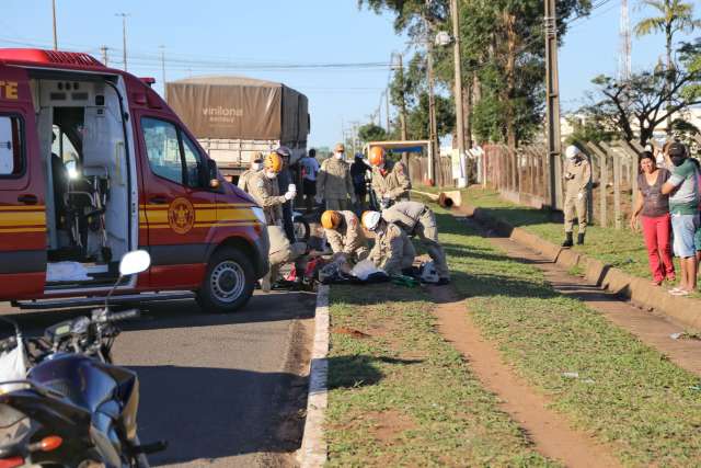 Ciclista morre na Santa Casa depois de acidente envolvendo caminhão