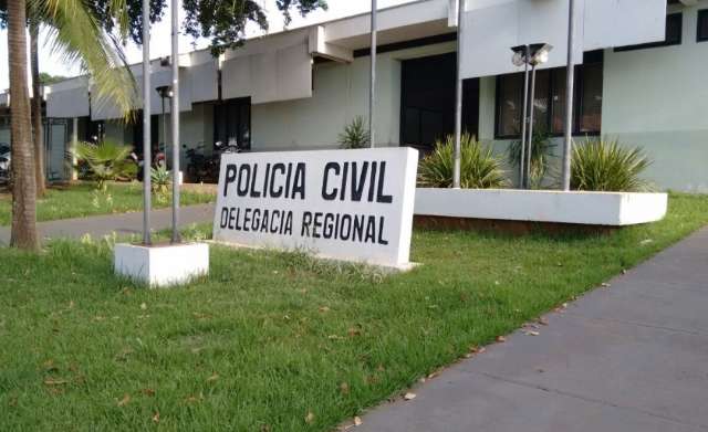 Mulher &eacute; presa ap&oacute;s incendiar casa com idoso preso dentro