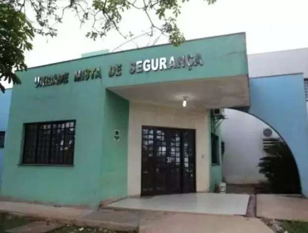 Morador se irrita com barulho de salto no piso e faz PM ir at&eacute; condom&iacute;nio 