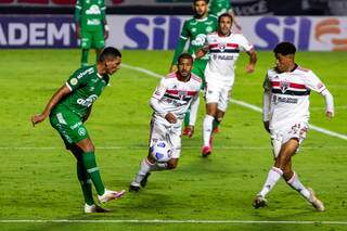 Gabriel Sara do São Paulo durante partida entre São Paulo e Chapecoense pela pela 4ª rodada do campeonato Brasileiro 2021, no Estadio Cícero Pompeu de Toledo, o Morumbi, na noite desta quarta-feira,16. (Foto: Estadão Conteúdo) 