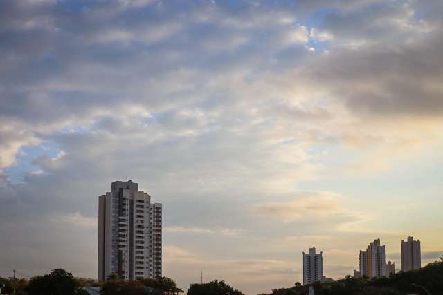 Inmet coloca 31 cidades em alerta de tempestade at&eacute; domingo